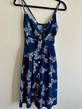 Source Unknown Navy Blue Midi Dress with White Floral Print and Front Tie